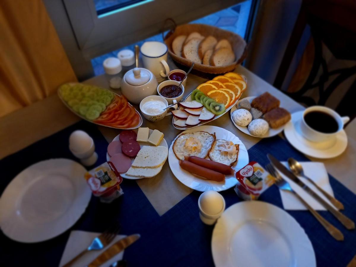 David Hotel Kutaisi Eksteriør bilde